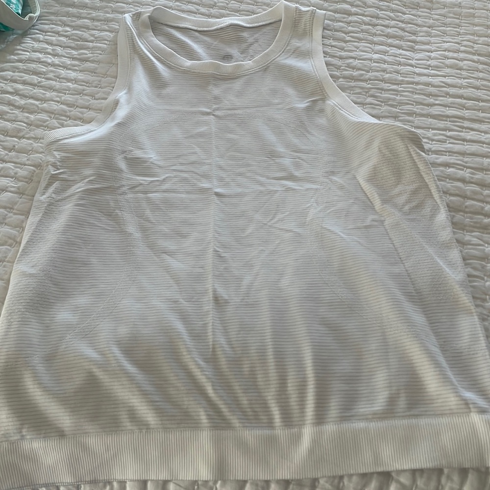 Lululemon white muscle tank